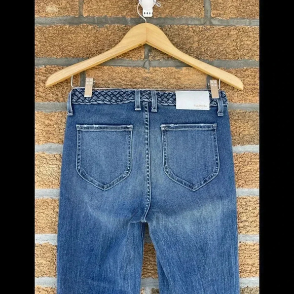 Tularosa Flare Penelope Jeans in Ankara Wash size 27 - Picture 9 of 17